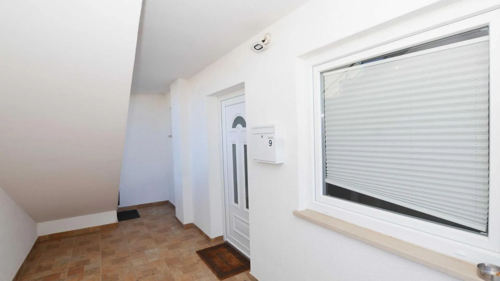 Tranquil And Bright Apartment With Loggia Rovinj