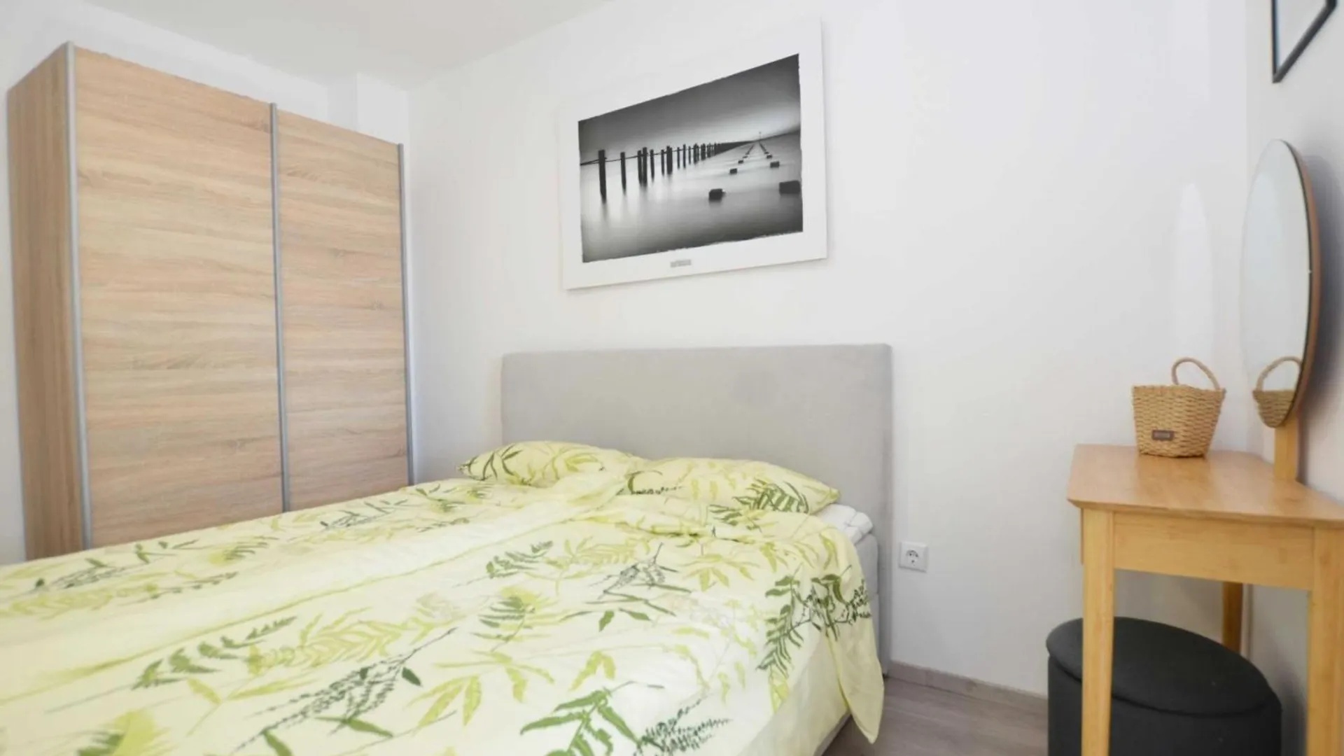 Tranquil And Bright Apartment With Loggia Rovinj