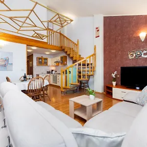  Apartment Olea Magica